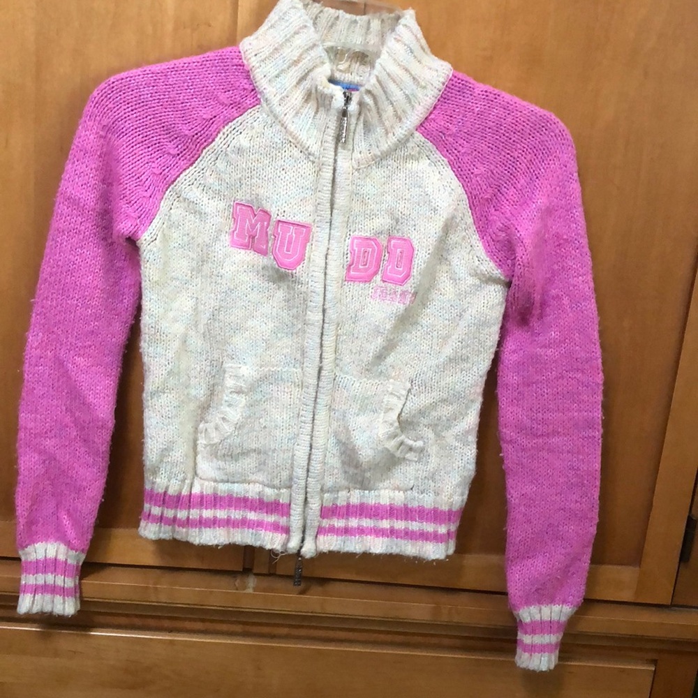 Super cute MUDD knit sweater